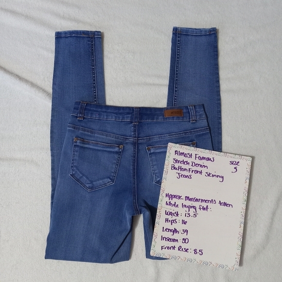 Almost Famous Like New Button Front Stretch Denim Skinny Jeans size 5 - Picture 8 of 8